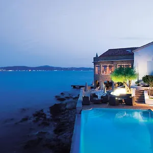 Hotel La Belle Aurore - Les Collectionneurs ****