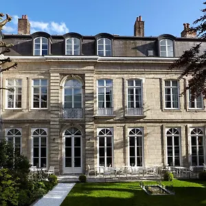 Hotel Clarance *****